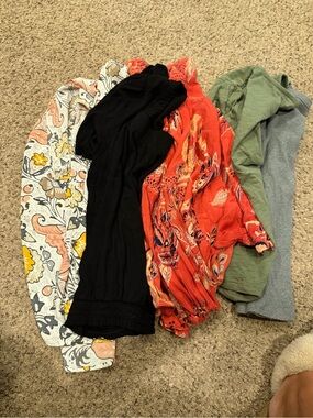 Mixed Women's Tops Bundle - Floral, Black, Coral, Green, Gray